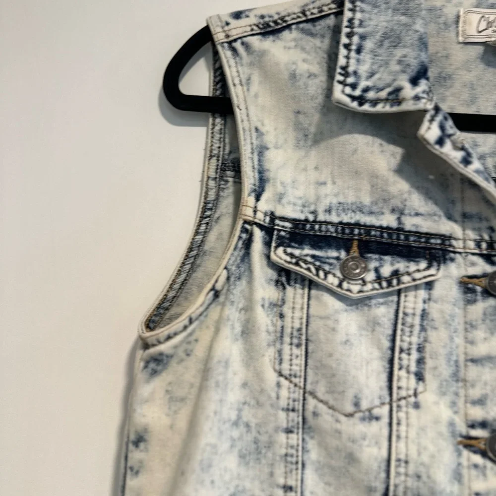 VTG ChiQle Y2K Acid Wash. Stone Wash. Denim Vest. Button Up Sleeveless Collared
